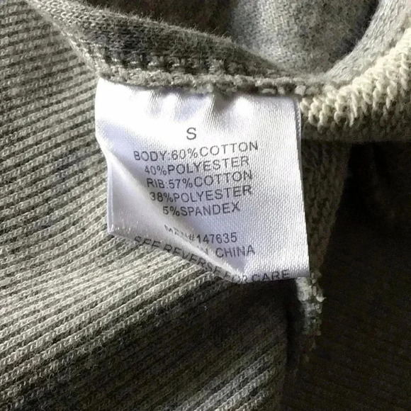 Romeo & Juliet Sweatshirt Gray Distressed Tie Side - Picture 7 of 12